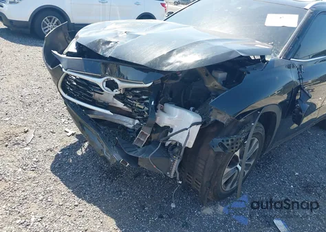 2022 Toyota Highlander Xle from USA, damaged, VIN 5TDGZRAH0NS093376